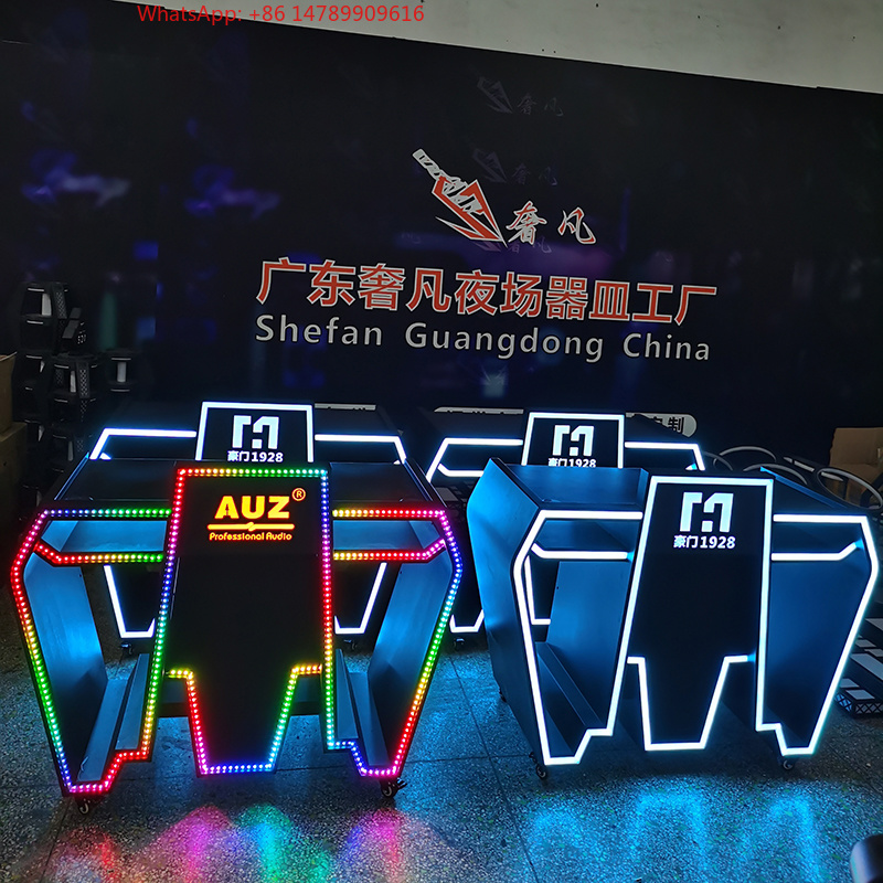 Event Suppliers - Mesa de DJ Personalizada em Metal